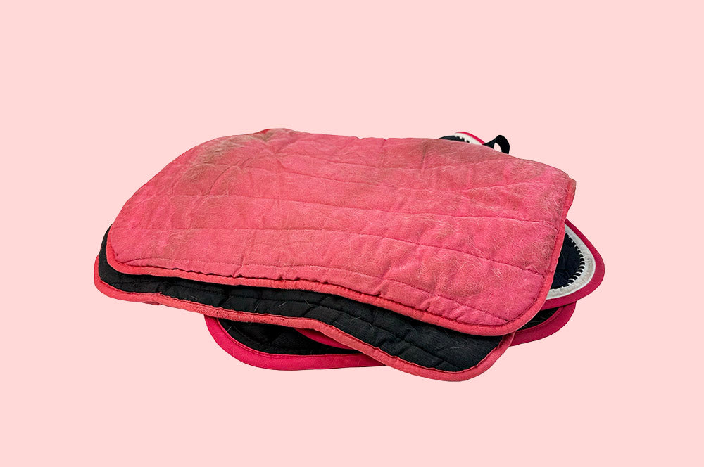 Tips on washing hairy saddle pads in a washing machine